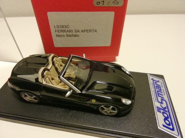Ferrari SA Aperta Nero Stellato LookSmart