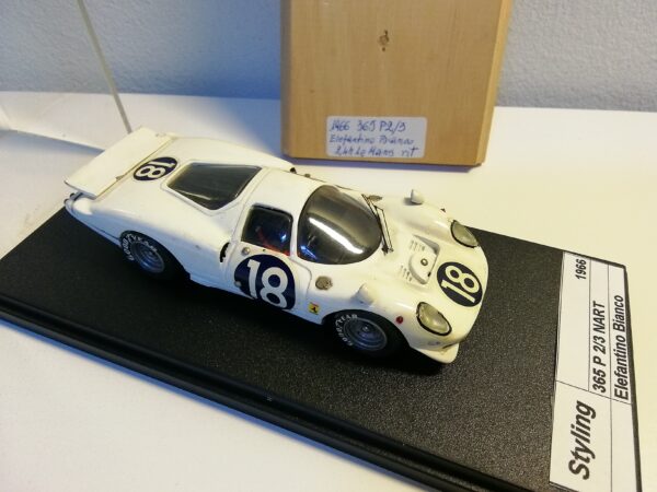 Ferrari 365P 2/3 NART 24h Le Mans Elefantino Bianco 1966 Styling Model